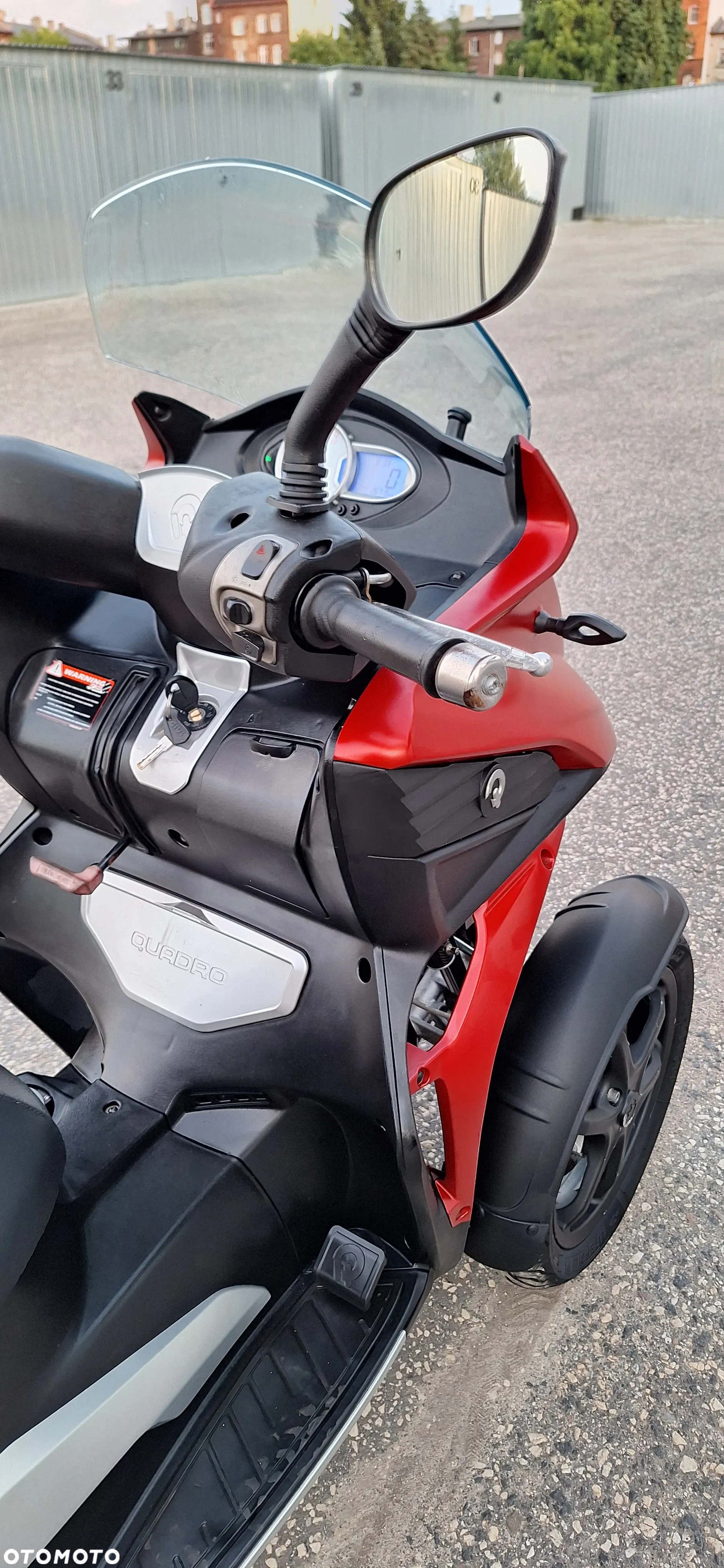 Piaggio MP-3 - 15