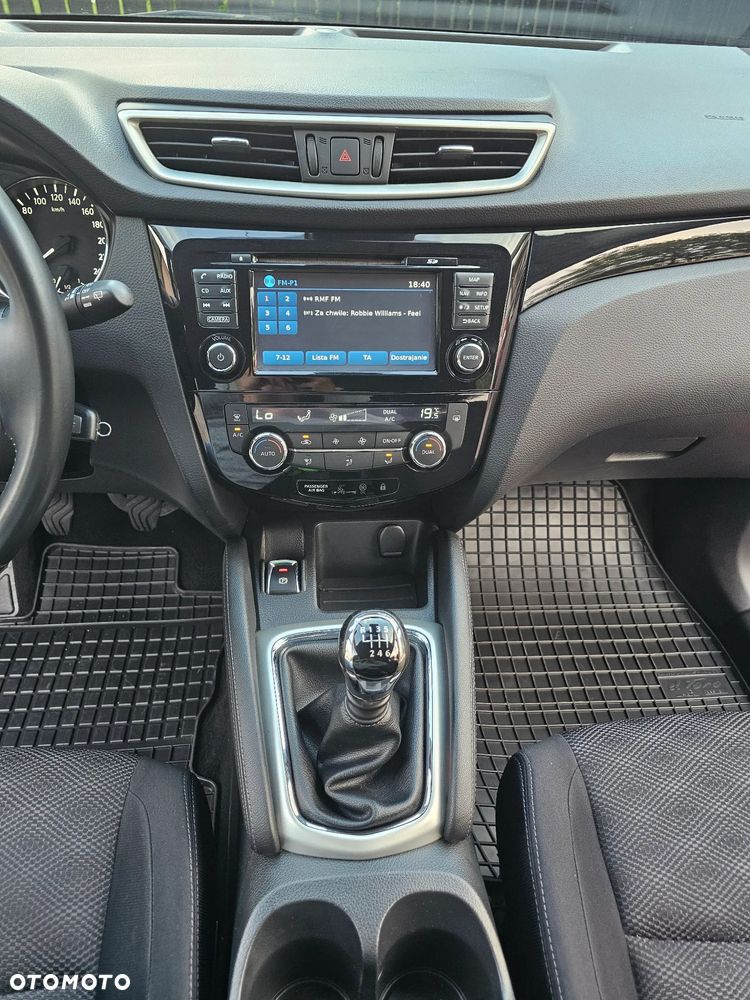 Nissan Qashqai 1.6 DIG-T Tekna - 16