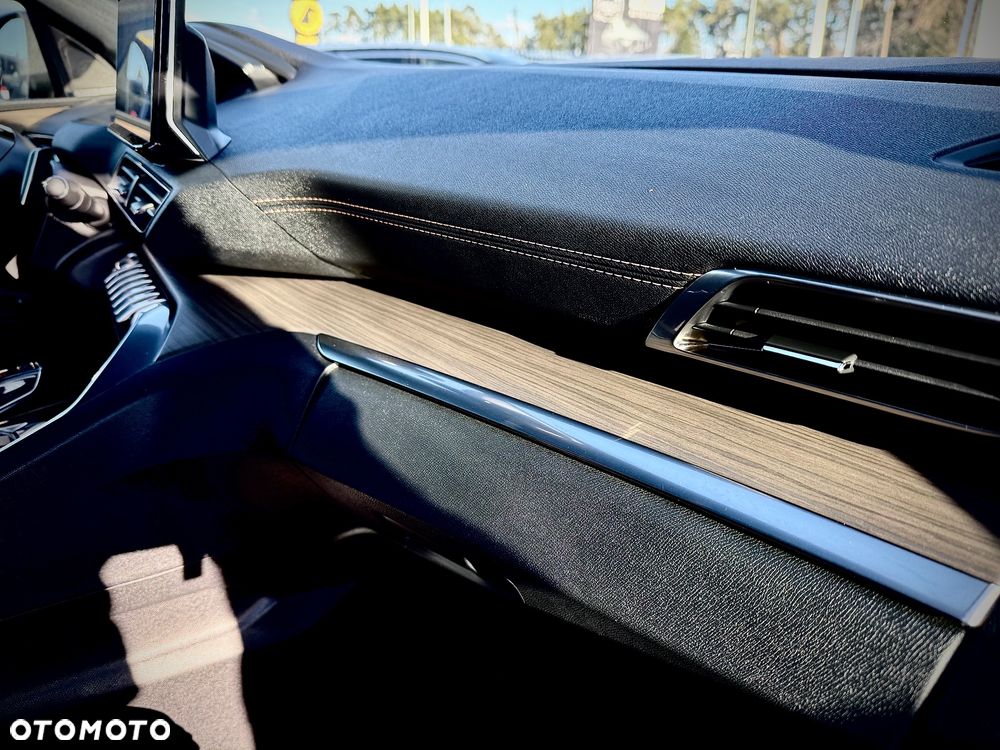 Peugeot 5008 1.5 BlueHDi GT S&S EAT8 - 38