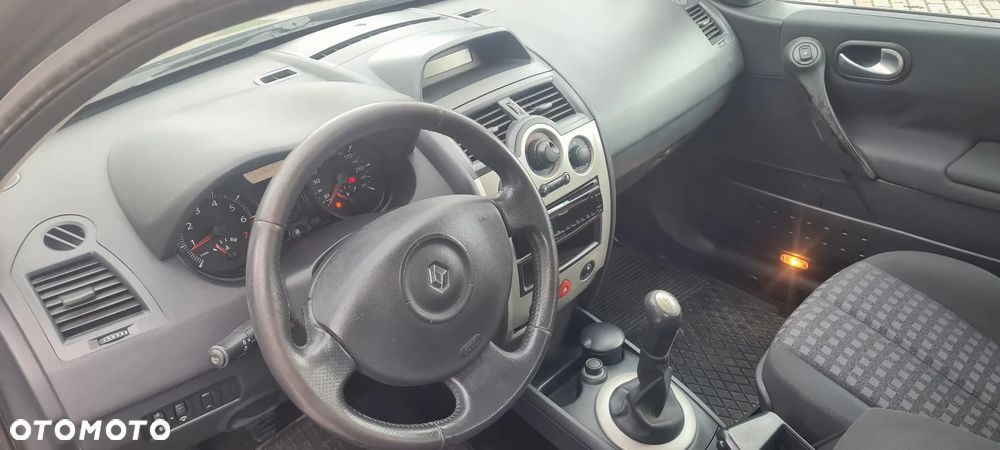 Renault Megane 1.6 16V Authentique - 6