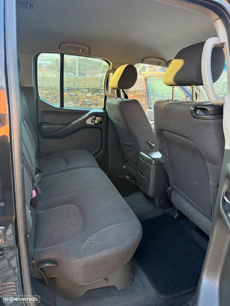 Nissan Navara 2.5 dCi CD Pilot - 7