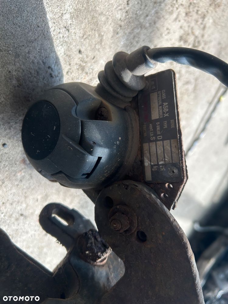 Hak komplet VW Touran 1T0 BOSAL wypinany z wiązkami pod lampy - 4
