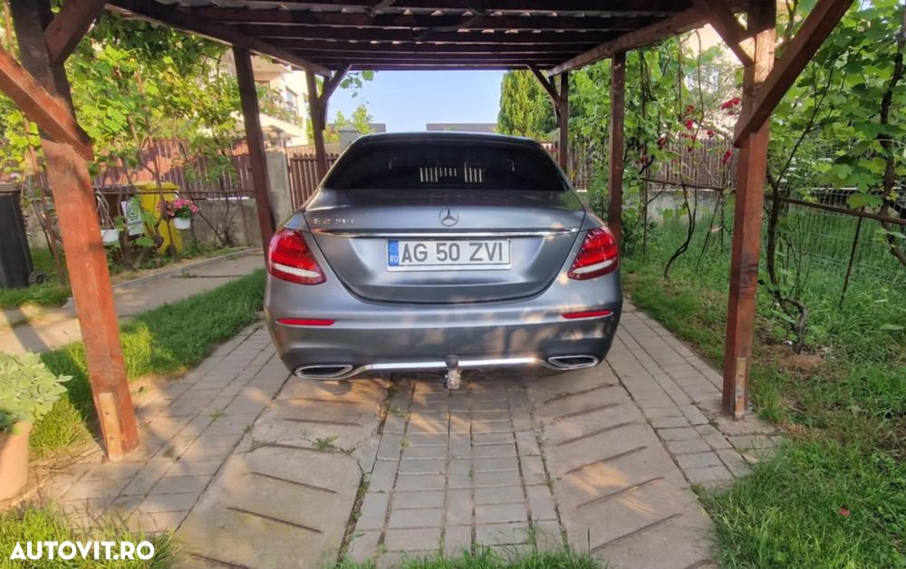 Mercedes-Benz E 220 d 4Matic 9G-TRONIC Sportstyle Edition - 5