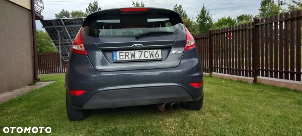 Ford Fiesta - 8