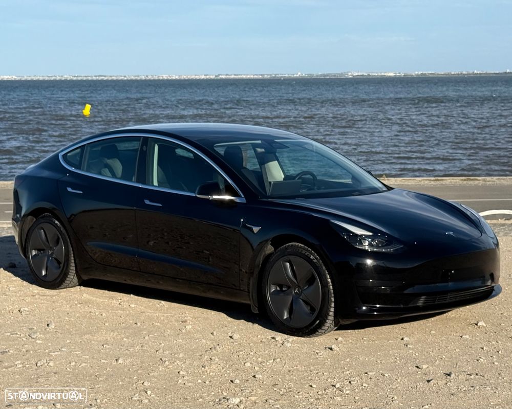 Tesla Model 3 Standard Range Plus RWD - 1