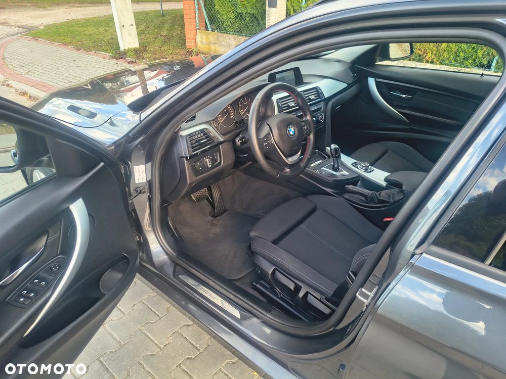 BMW Seria 3 318d Sport Line - 13