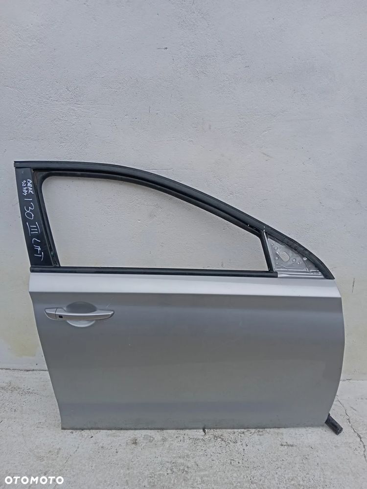 HYUNDAI I30 III LIFT - DRZWI PRZEDNIE - 4