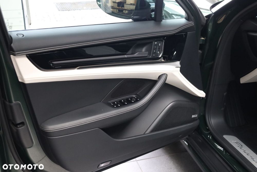 Porsche Panamera - 19
