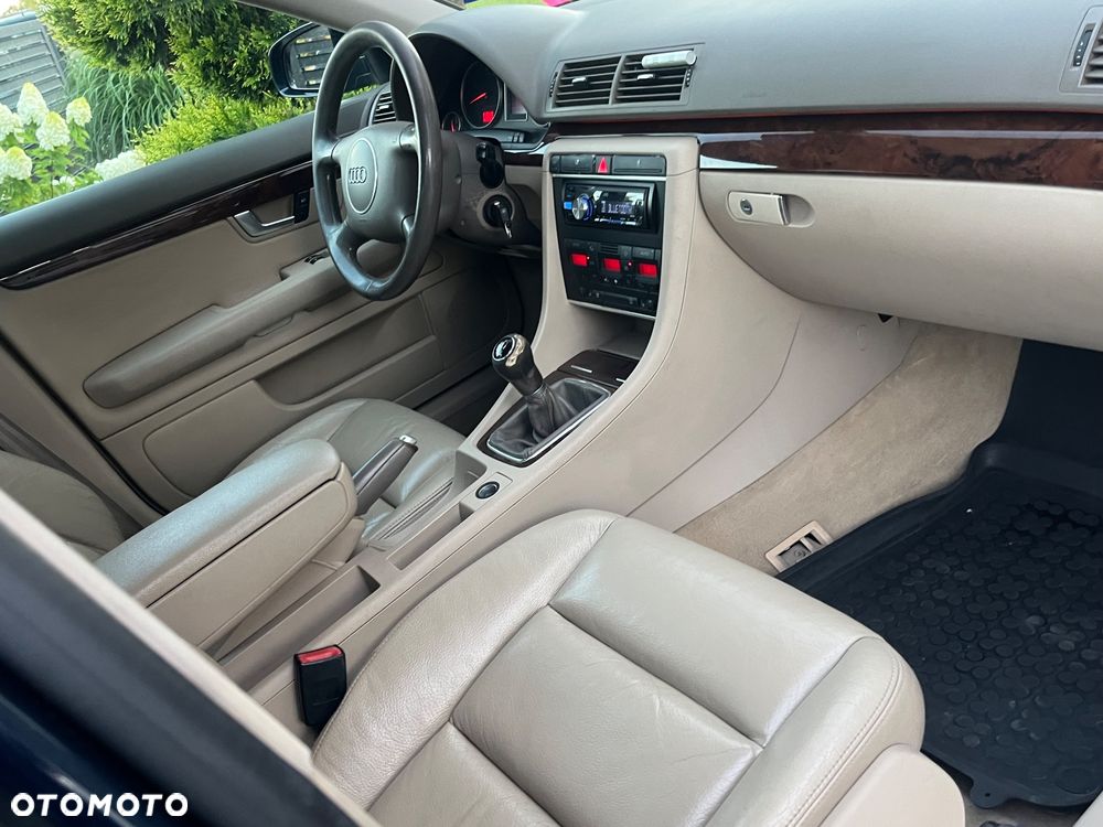 Audi A4 Limousine 2 - 26