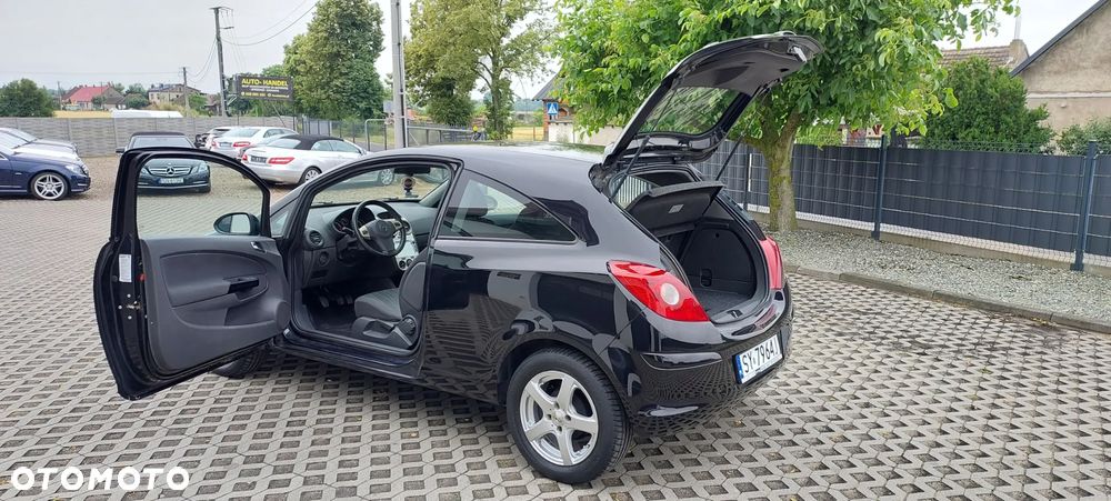Opel Corsa - 28