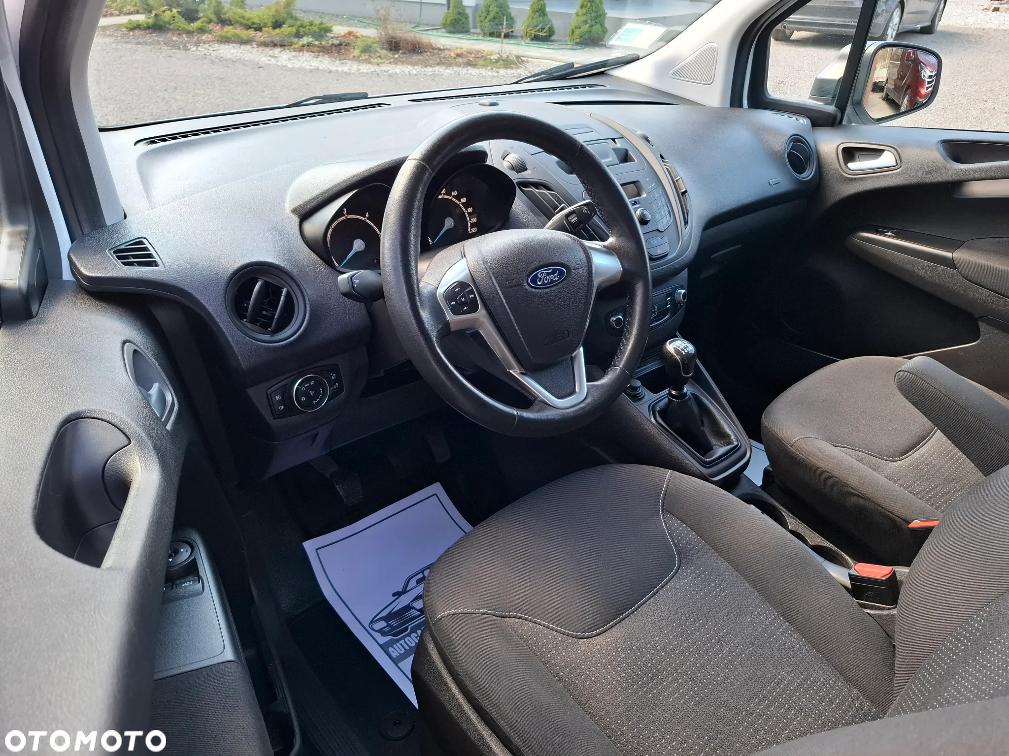 Ford Transit Courier 1.5 TDCi Ambiente - 13