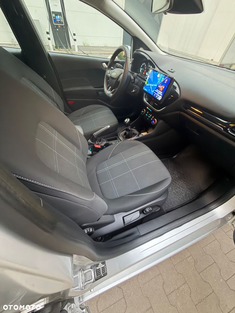 Ford Fiesta 1.1 Trend - 12