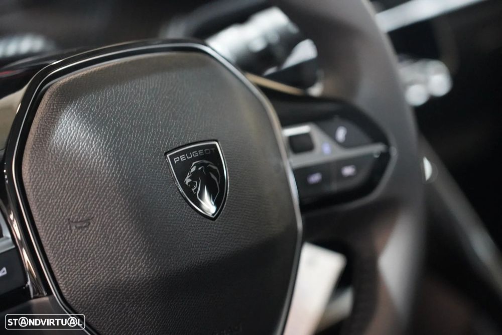 Peugeot 208 - 11