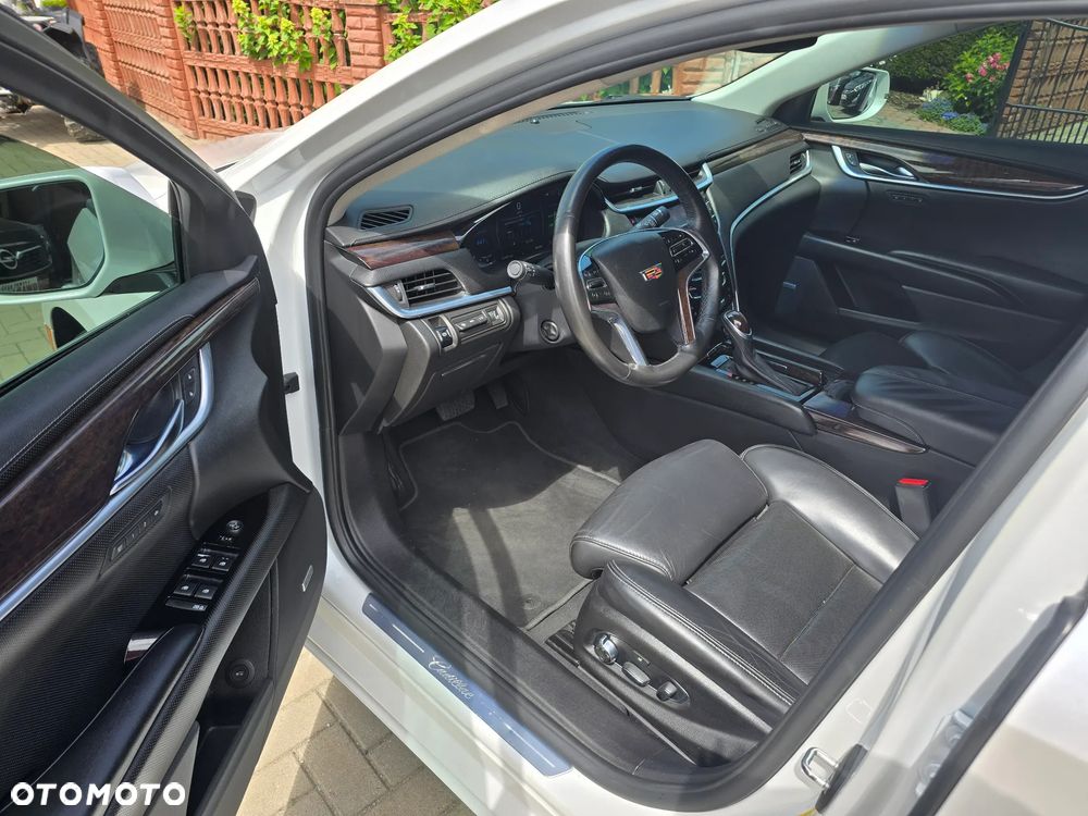 Cadillac XTS - 8