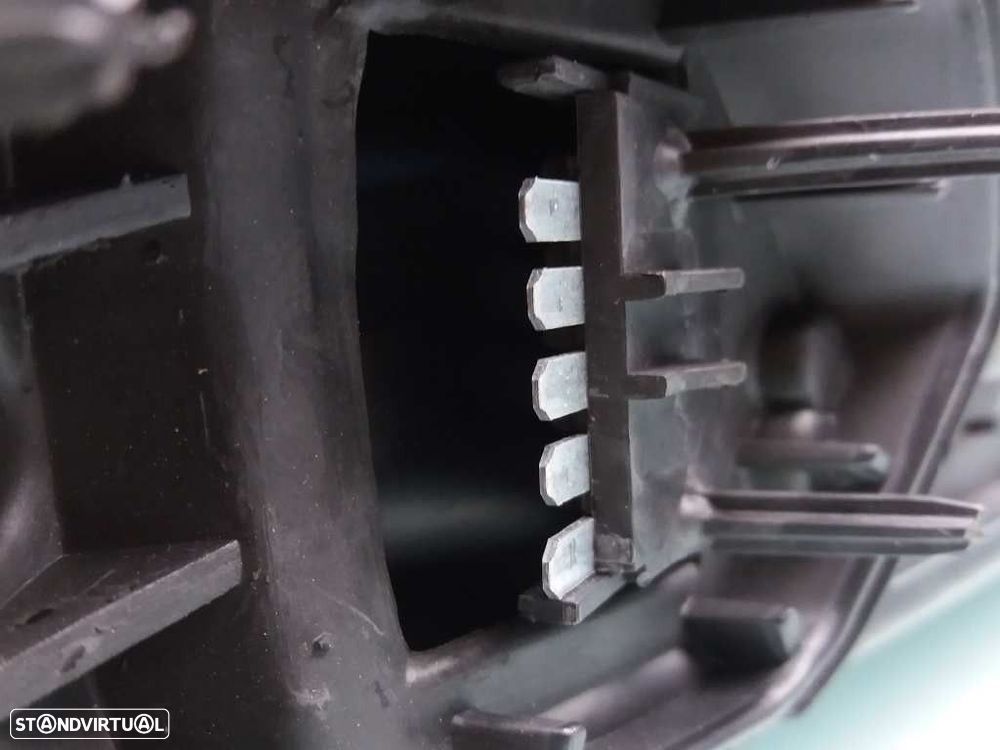 FAROLIM TRASEIRO DIREITO OPEL CORSA C 2001 -09114337 - 2