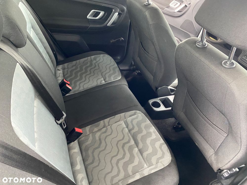 Skoda Fabia 1.2 12V Junior - 24