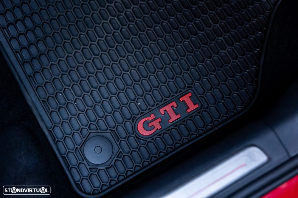 VW Golf GTI Performance BlueMotion DSG - 15