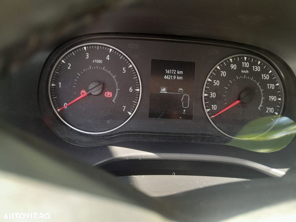 Dacia Logan TCe 90 MT6 Prestige - 9
