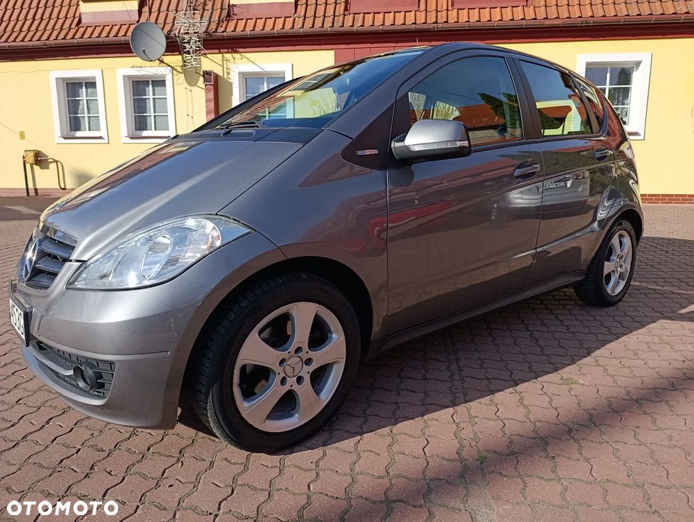 Mercedes-Benz Klasa A 160 BlueEFFICIENCY Elegance - 2