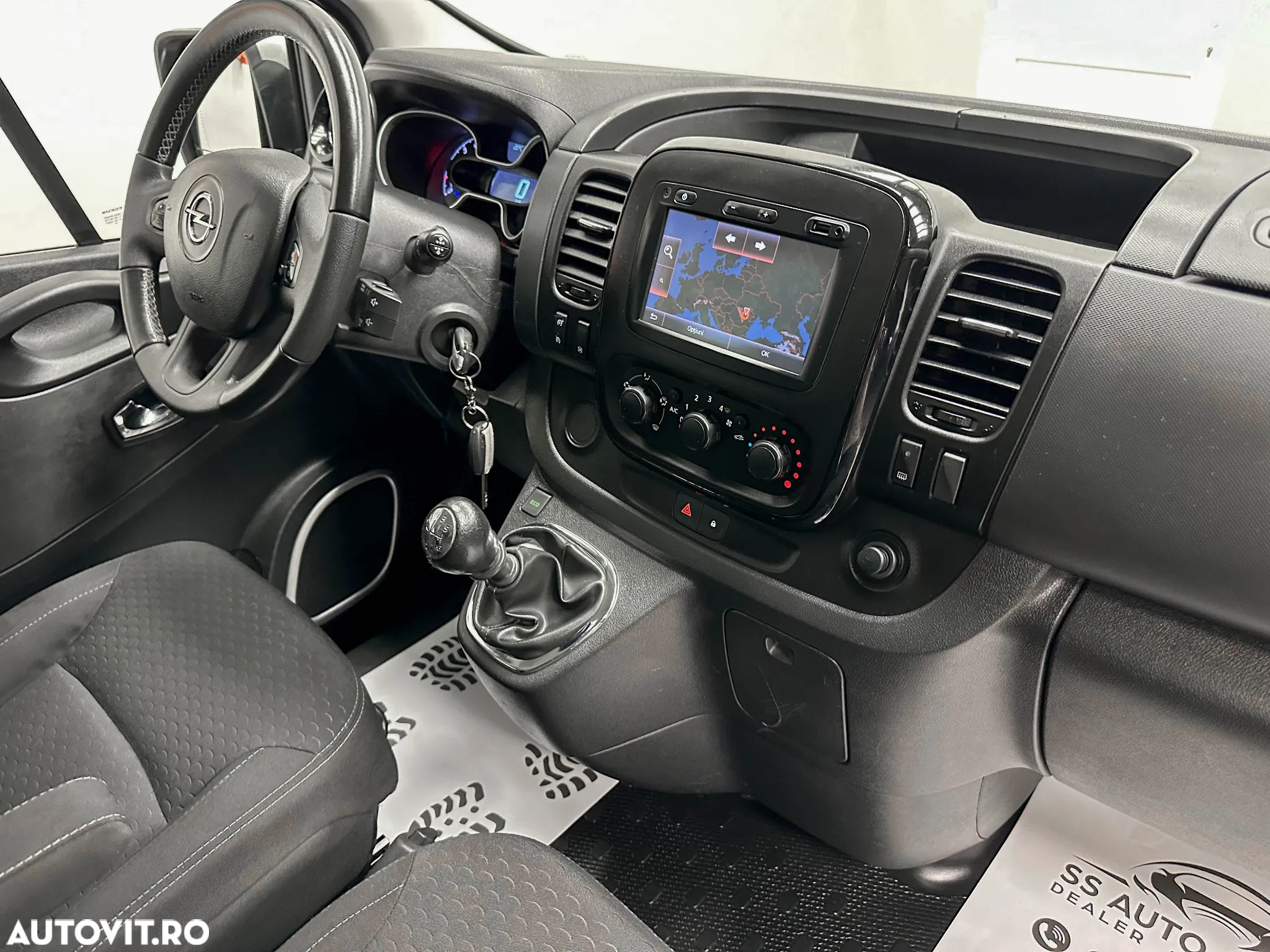Opel Vivaro - 13