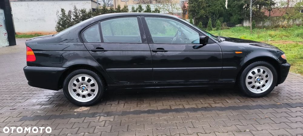 BMW Seria 3 318i Edition Exclusive - 4