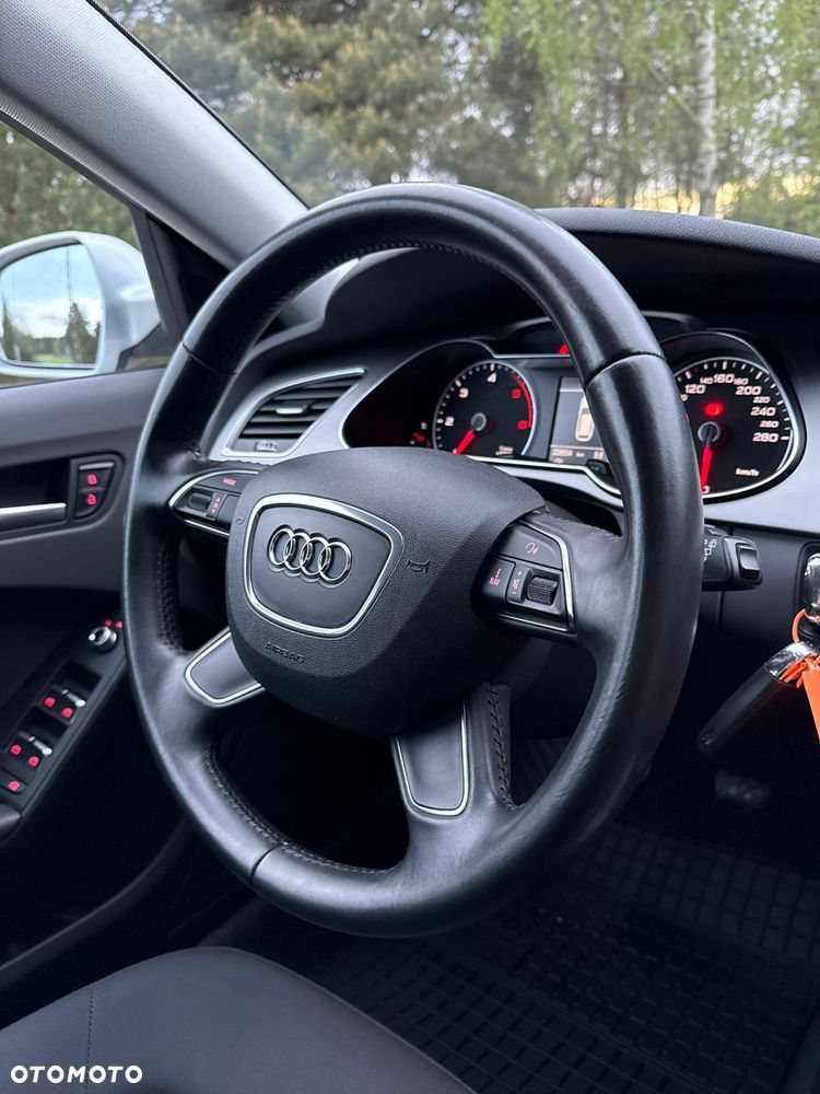 Audi A4 Avant 2.0 TDI DPF Ambiente - 19