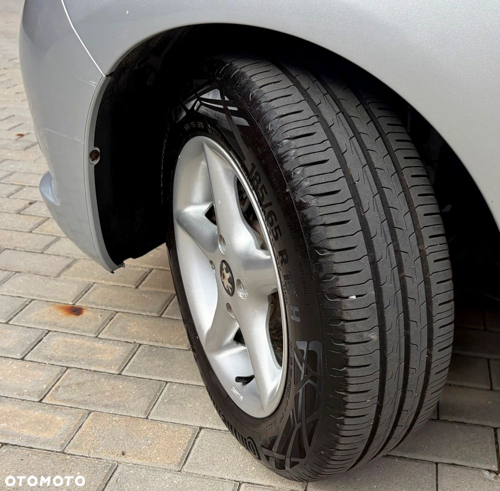 Peugeot 206 - 16