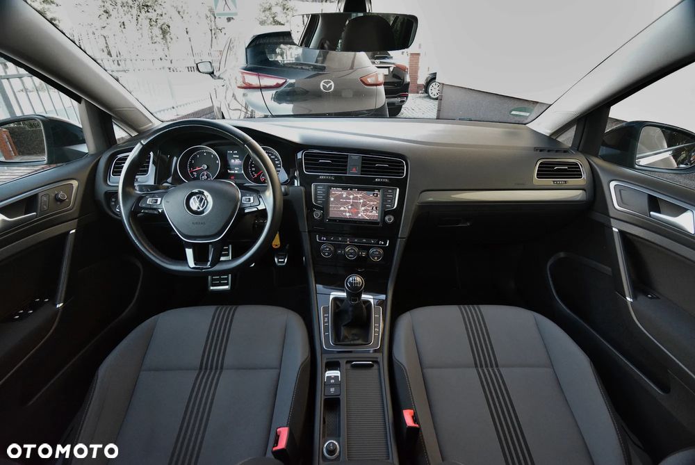 Volkswagen Golf - 13