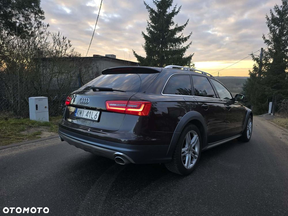 Audi A6 Allroad - 12