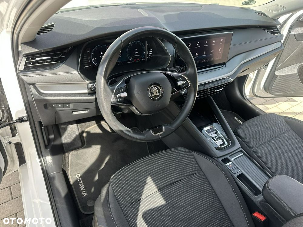Skoda Octavia 2.0 TDI Ambition DSG - 10
