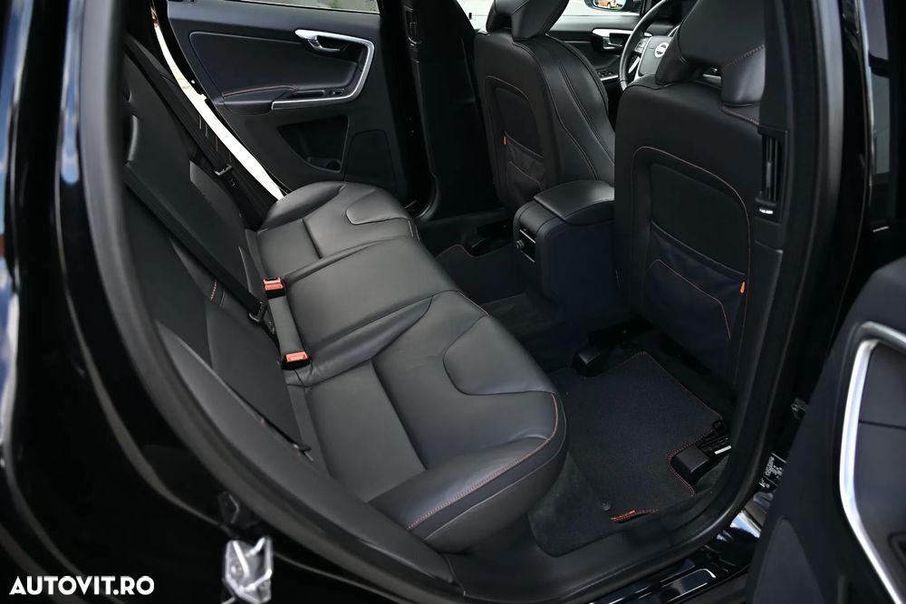 Volvo XC 60 D4 Geartronic Ocean Race - 23