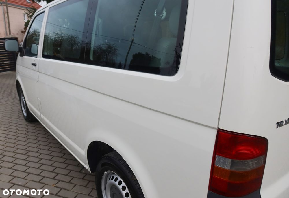 Volkswagen Transporter - 28