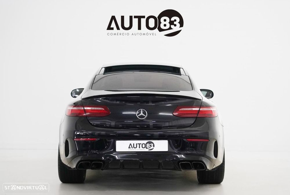 Mercedes-Benz E 220 d AMG Line - 4