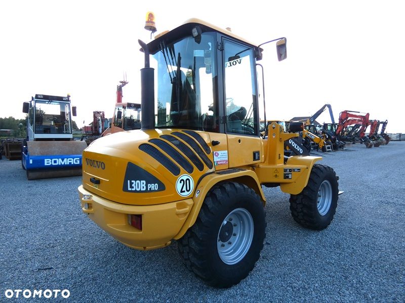 Volvo L30B PRO / Z Niemiec / ORG. 7.120mtg / Bardzo ładne / - 6