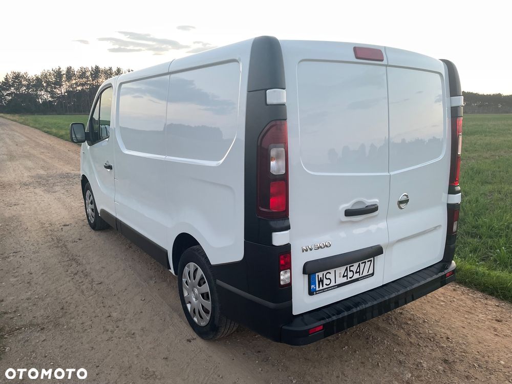 Nissan NV 300 - 9
