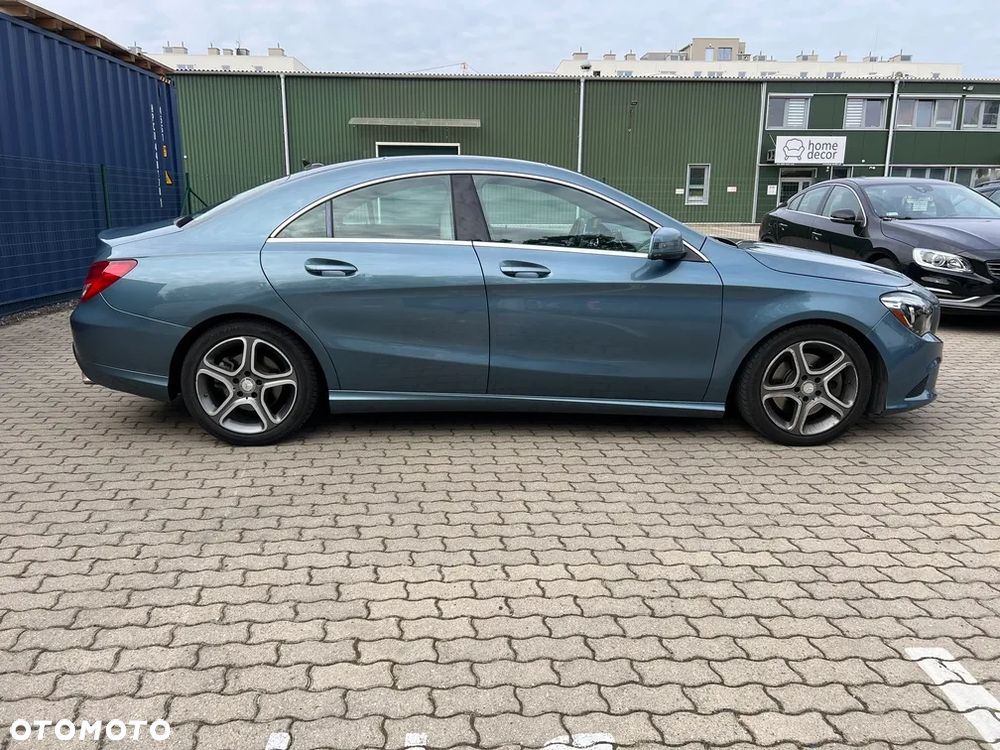 Mercedes-Benz CLA 250 7G-DCT - 10