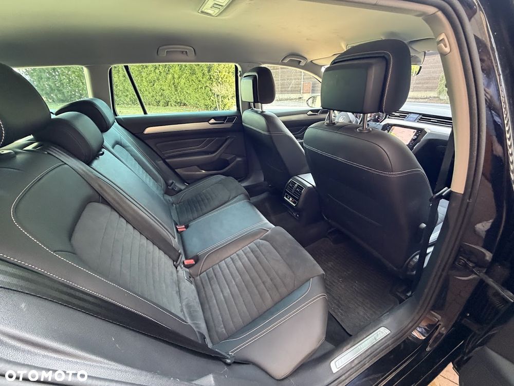 Volkswagen Passat - 19
