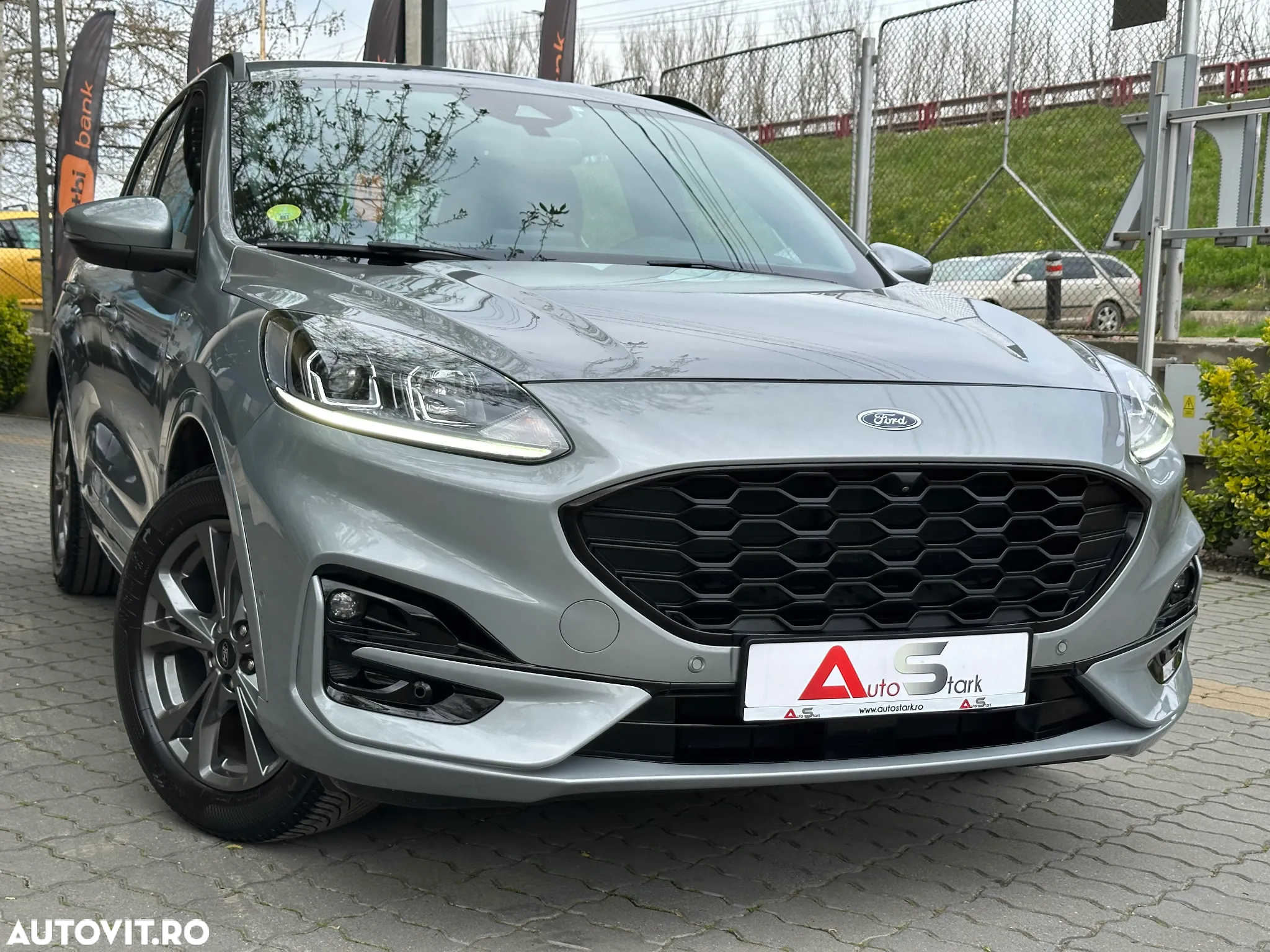 Ford Kuga 1.5 EcoBlue Aut. ST-LINE - 11