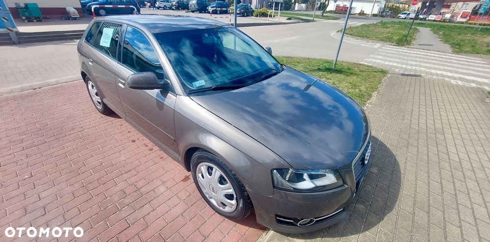 Audi A3 Sportback - 1