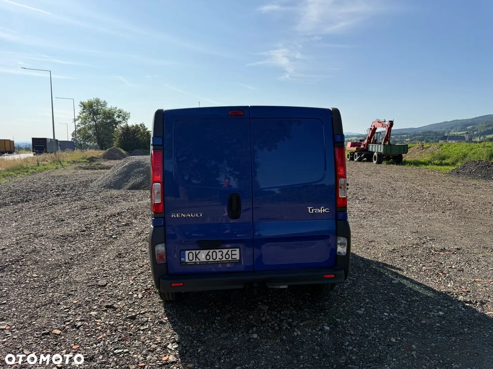 Renault TRAFIC - 9