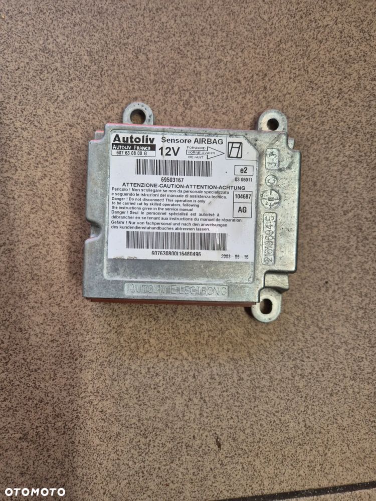 MODUŁ SENSOR AIRBAG IVECO DAILY IV  06-13r. EU - 1