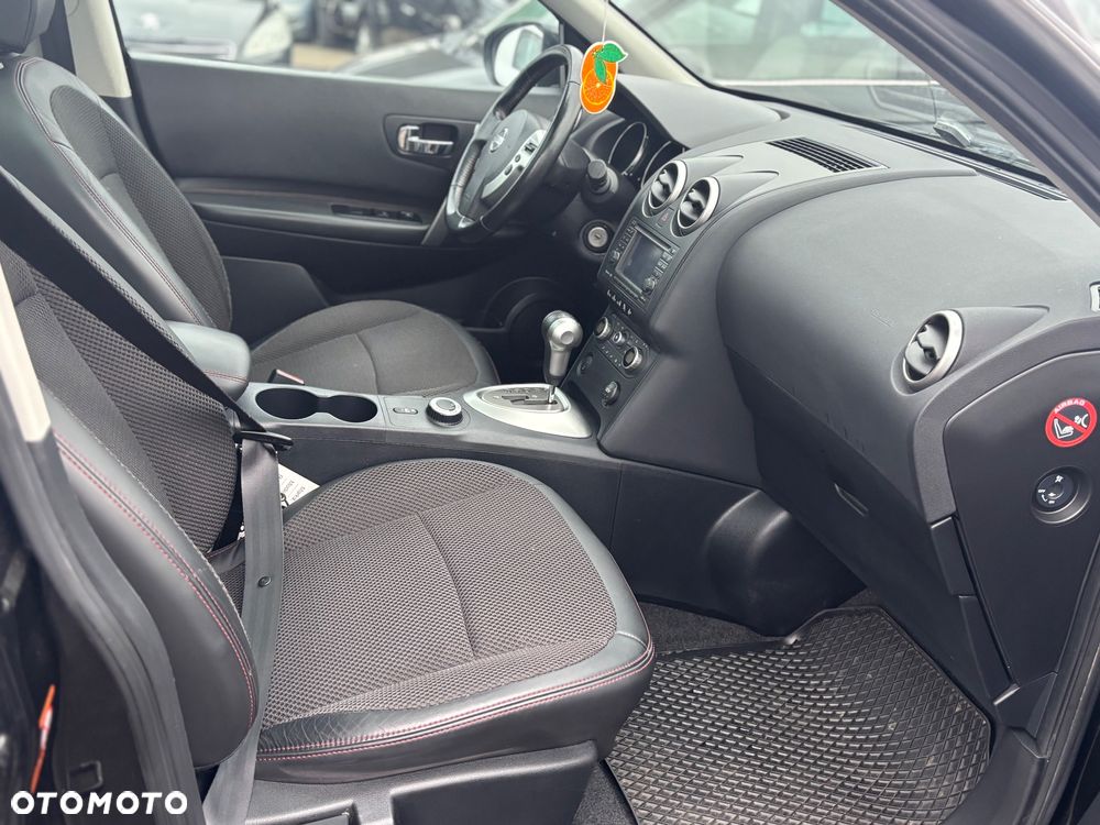 Nissan Qashqai 2.0 dCi 4 x 4 DPF I-Way - 25