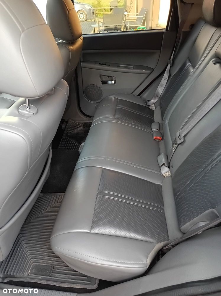 Jeep Grand Cherokee 5.7 V8 Limited Executive - 8
