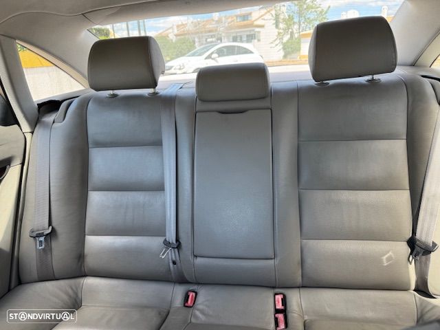 Audi A6 2.0 TDI Multitronic - 11