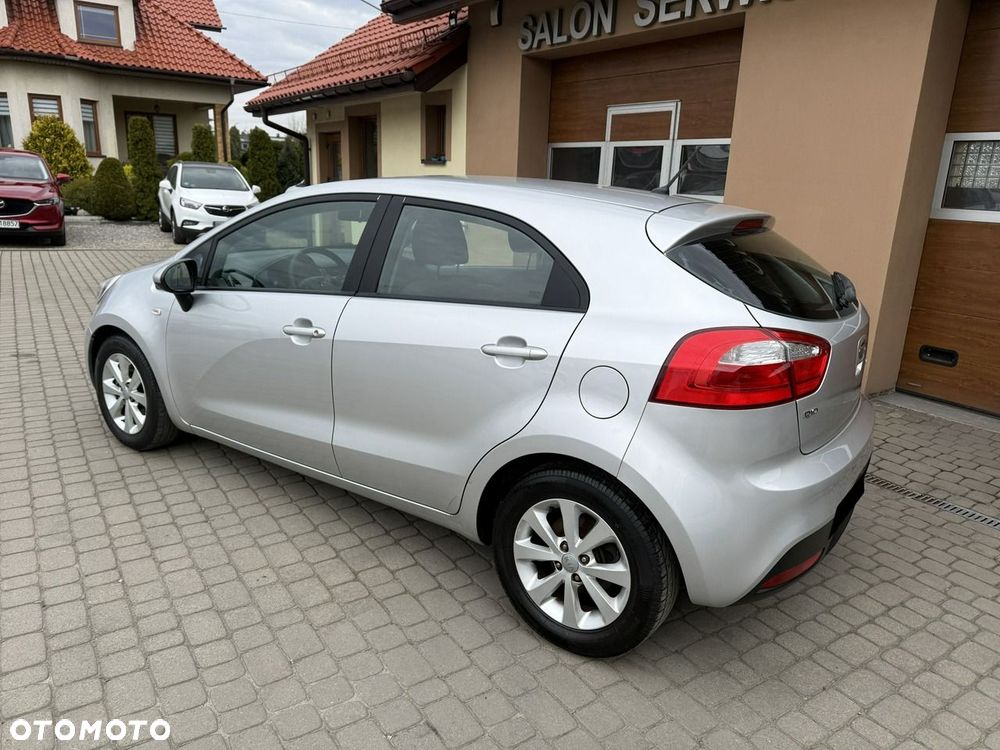 Kia Rio 1.2 Edition 7 - 9