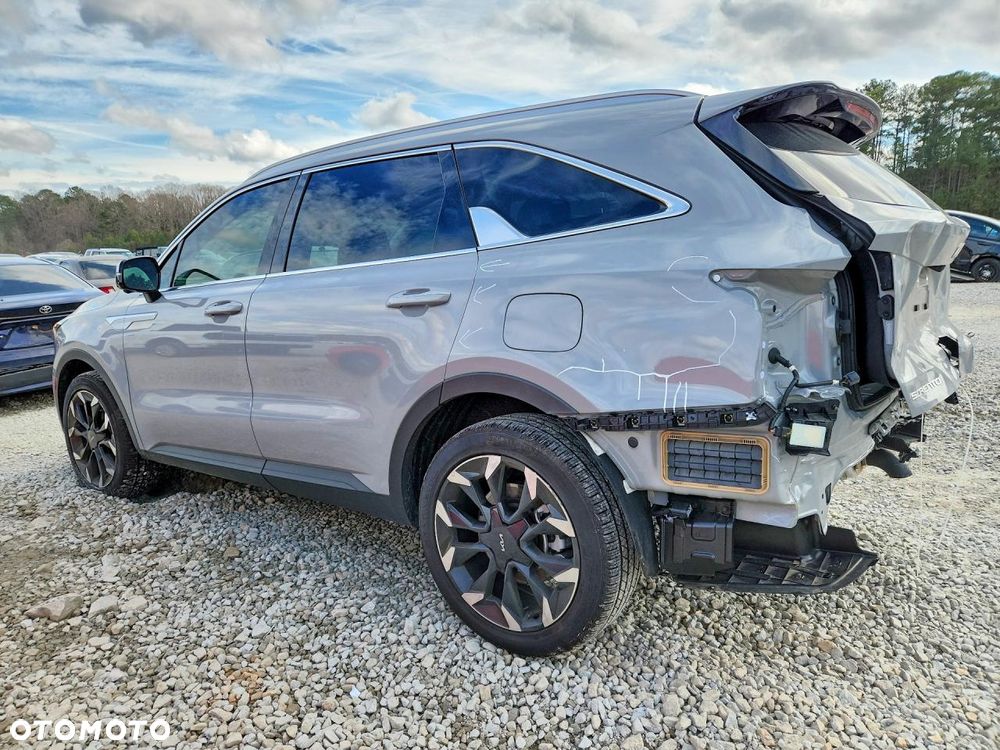 Kia Sorento - 3