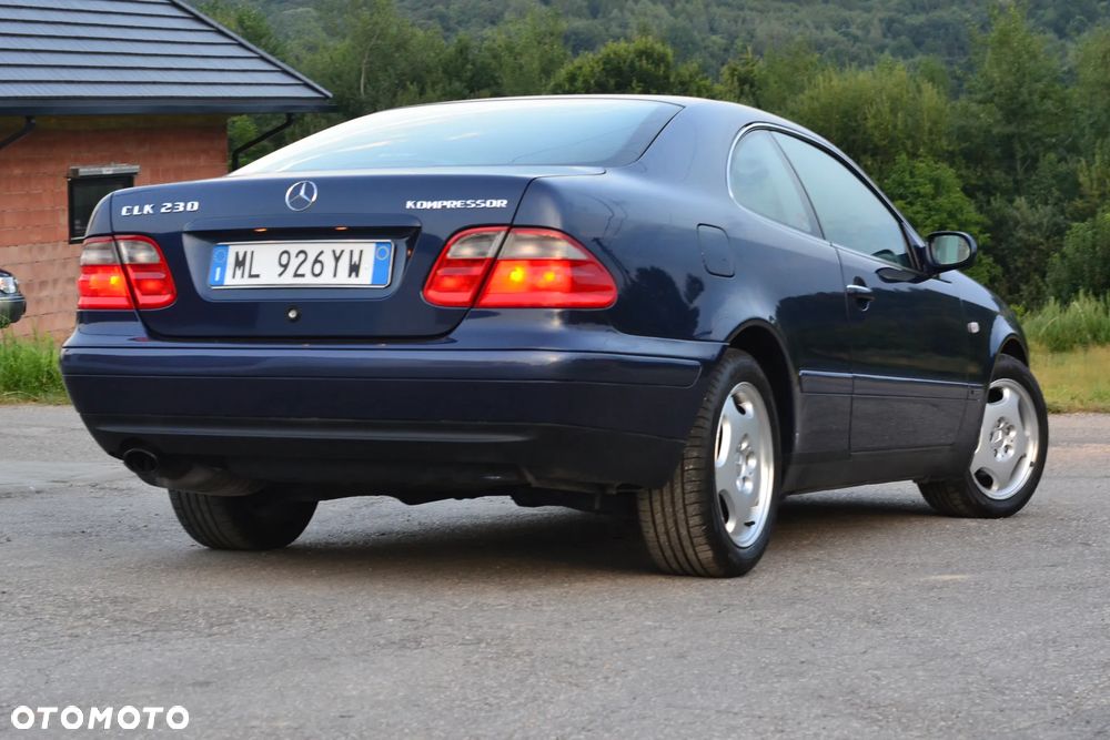 Mercedes-Benz CLK - 2