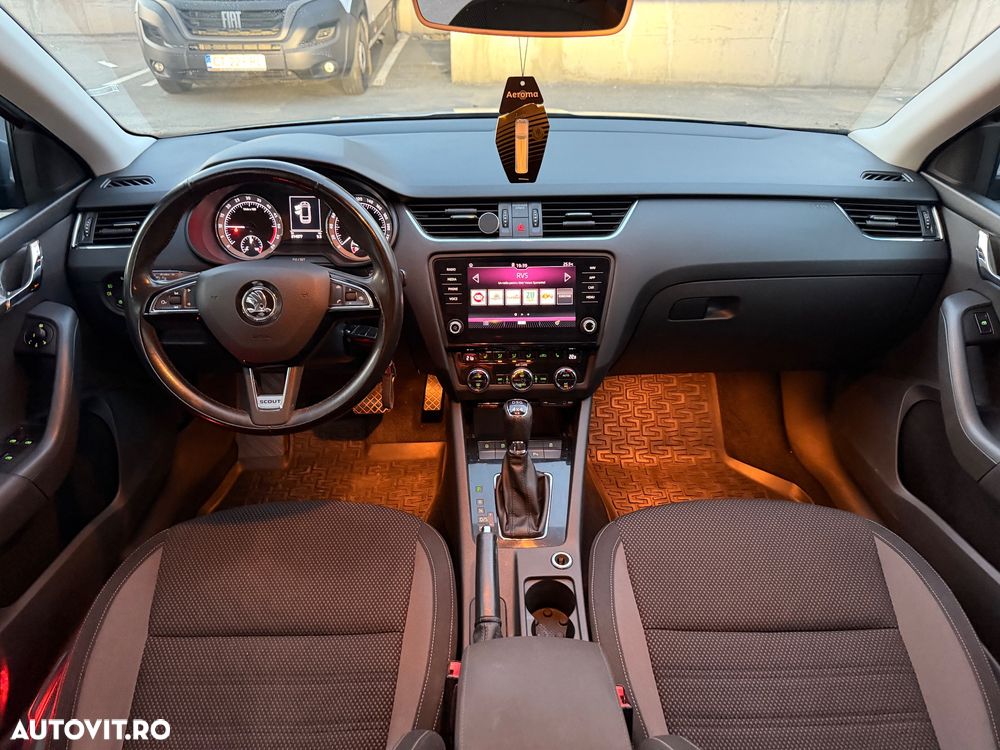 Skoda Octavia 2.0 TDI DSG 4X4 Style - 7