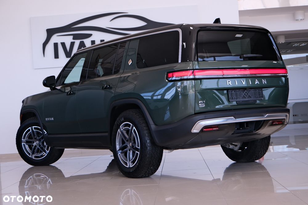 Rivian R1S - 5