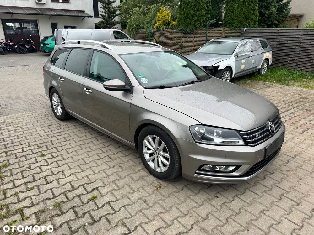 Volkswagen Passat 2.0 TDI BlueMotion Technology R-Line - 5